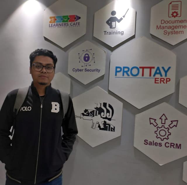 Profile picture of Rashed Uzzaman Reshad